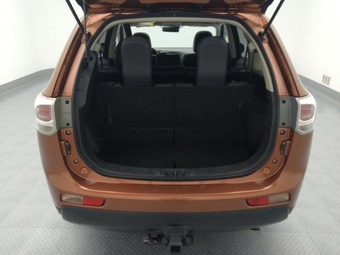 Used 2014 Mitsubishi Outlander GT AWD/4WD image 29