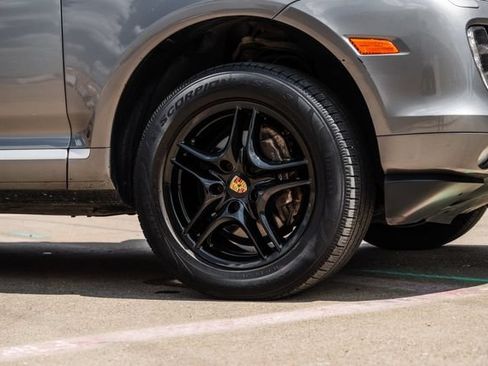 Used 2008 Porsche Cayenne AWD/4WD image 46