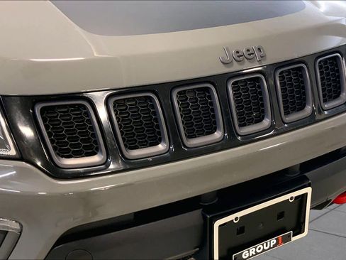 Used 2019 Jeep Compass Trailhawk AWD/4WD image 31