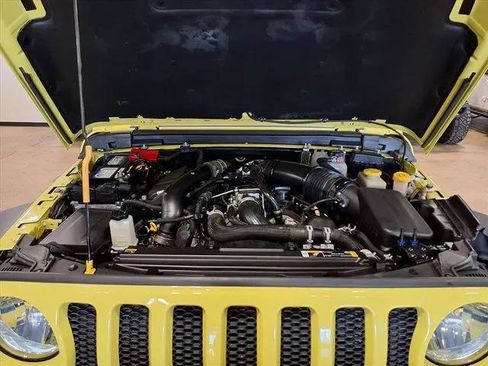 Certified 2023 Jeep Wrangler Unlimited Sport w/ Sun And Sound Package AWD/4WD image 13
