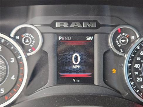 New 2026 RAM 2500 Tradesman AWD/4WD image 11