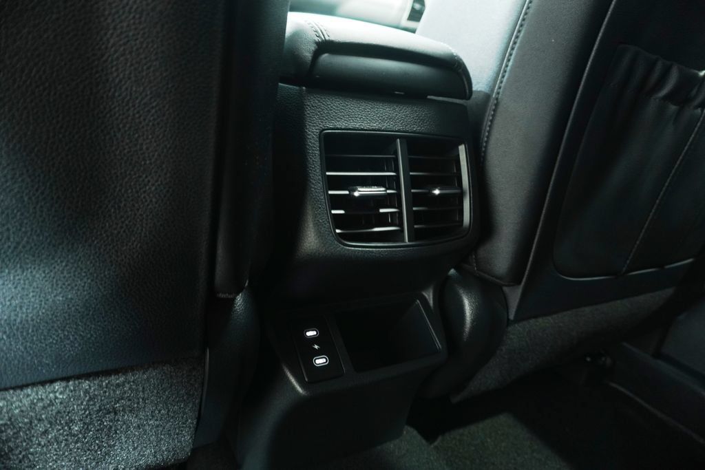 Used 2024 Kia Seltos EX AWD/4WD image 13