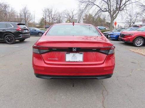 Certified 2023 Honda Accord EX image 5
