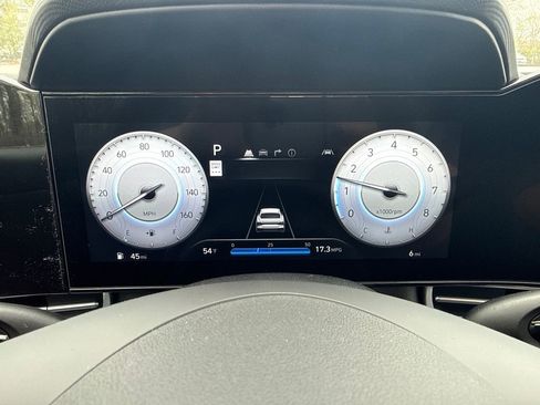 New 2026 Hyundai Elantra Limited FWD image 18