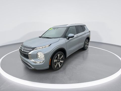 New 2026 Mitsubishi Outlander SEL FWD image 4