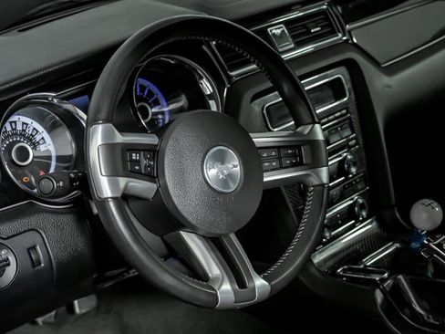Used 2013 Ford Mustang GT Premium w/ GT Coupe Accessory Pkg 5 RWD image 19