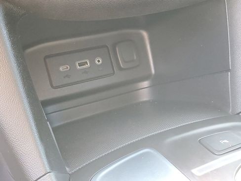 Certified 2022 Chevrolet Equinox LT FWD image 18