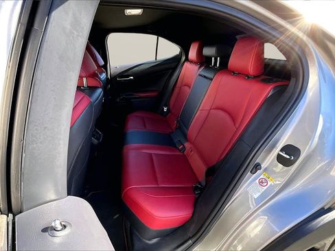 Used 2019 Lexus UX 200 F Sport image 22