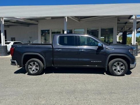 Used 2025 GMC Sierra 1500 SLT AWD/4WD image 8