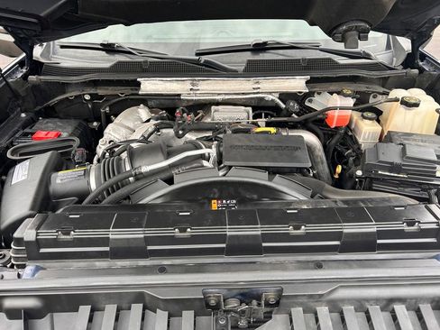 Used 2020 Chevrolet Silverado 2500 LTZ w/ Safety Package image 9