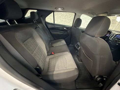 Used 2022 Chevrolet Equinox LT FWD image 12