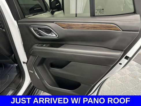 Used 2021 Chevrolet Tahoe Premier w/ Premium Package AWD/4WD image 17
