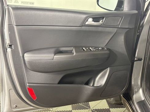 Certified 2020 Kia Sportage S w/ S Sunroof Package image 10