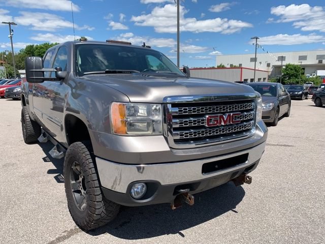 Used 2013 GMC Sierra 2500 SLE w/ SLE Preferred Package AWD/4WD image 1