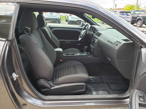 Used 2014 Dodge Challenger SXT w/ Super Sport Group (SS/T) RWD image 15