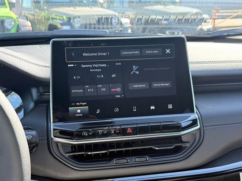 New 2026 Jeep Compass Latitude image 19