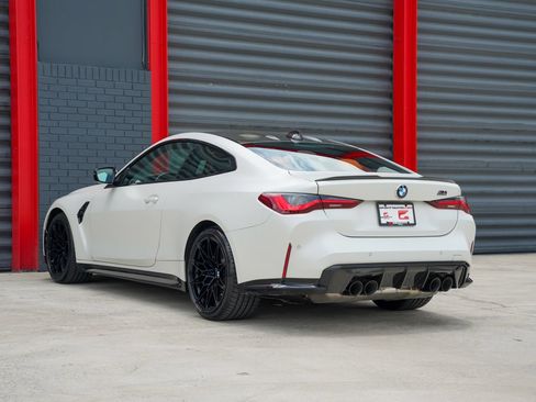 Used 2022 BMW M4 Competition w/ M Carbon Exterior Package RWD image 9