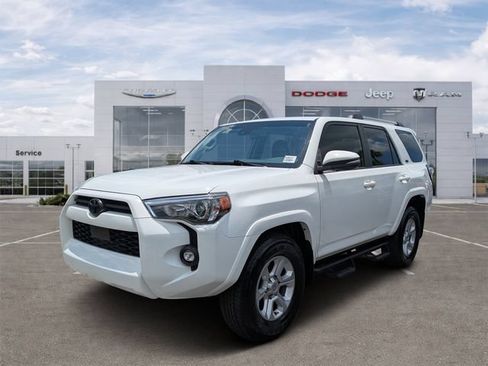 Used 2023 Toyota 4Runner SR5 Premium w/ Moonroof Package RWD image 5
