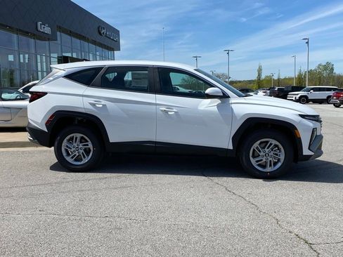 New 2026 Hyundai Tucson SE AWD/4WD image 9