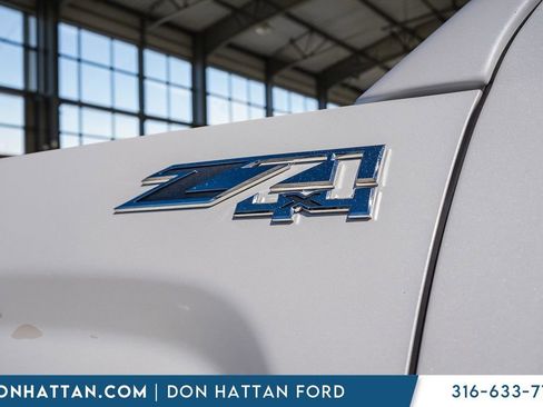 Used 2016 GMC Sierra 1500 SLT w/ SLT Premium Package image 26