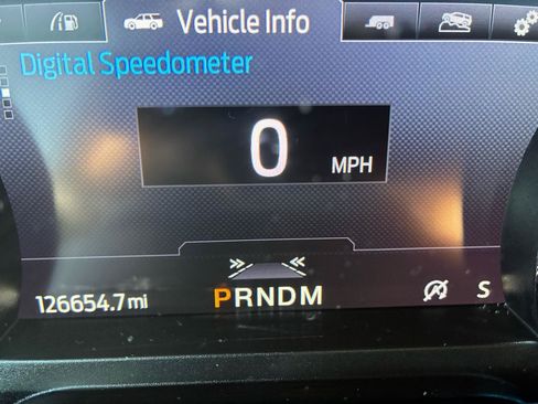 Used 2020 Ford Expedition XLT w/ Equipment Group 202A AWD/4WD image 22