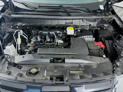 Used 2025 Nissan Pathfinder SV FWD image 34