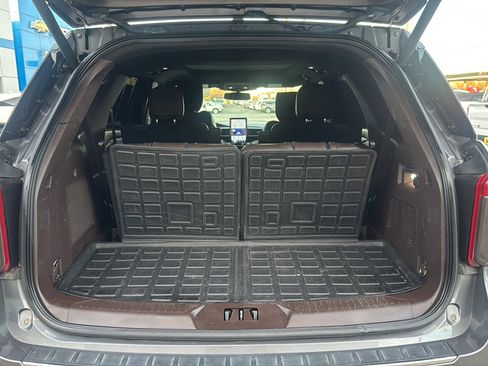 Used 2022 Ford Explorer King Ranch w/ Premium Technology Package image 29