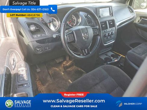 Used 2018 Dodge Grand Caravan SE image 11