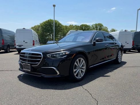 Used 2023 Mercedes-Benz S 500 4MATIC image 2