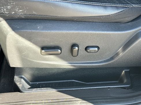 Used 2017 Ford Escape SE w/ Equipment Group 201A image 26