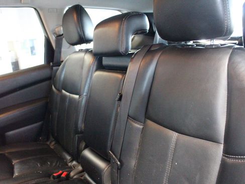 Used 2019 Nissan Pathfinder SL image 30