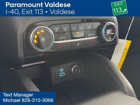 Used 2021 Ford Escape SE w/ SE Sport Appearance Package image 19