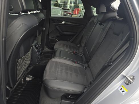 Used 2023 Audi SQ5 Prestige w/ Prestige Package image 20