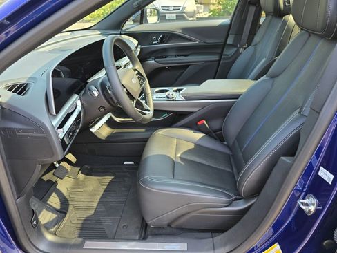 Used 2024 Cadillac Lyriq Sport image 20