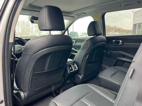 Used 2025 Kia Sorento EX w/ EX Panoramic Sunroof Package AWD/4WD image 11