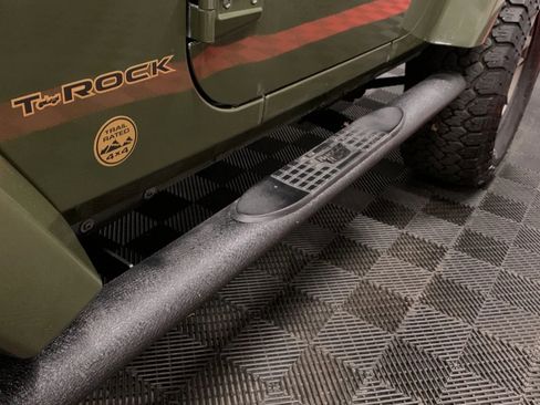 Used 2016 Jeep Wrangler Sahara image 15