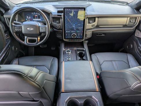 Used 2023 Ford Expedition Platinum AWD/4WD image 19