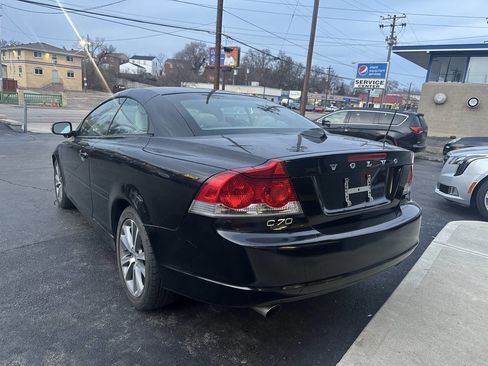 Used 2010 Volvo C70 T5 image 11