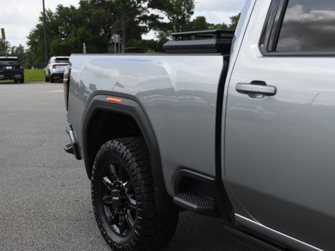 Used 2024 GMC Sierra 2500 AT4 w/ AT4 Premium Plus Package AWD/4WD image 6
