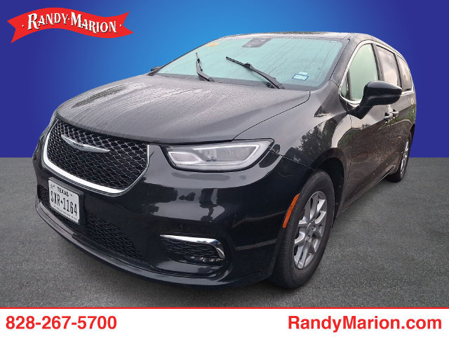 Used 2023 Chrysler Pacifica Touring-L FWD image 1