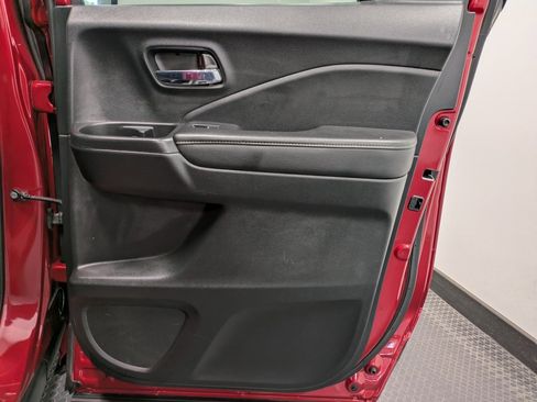 Certified 2023 Honda Ridgeline RTL image 25