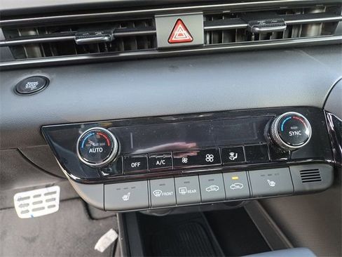 New 2026 Hyundai Elantra SEL Sport image 18