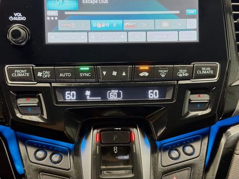 Used 2018 Honda Odyssey Elite image 10