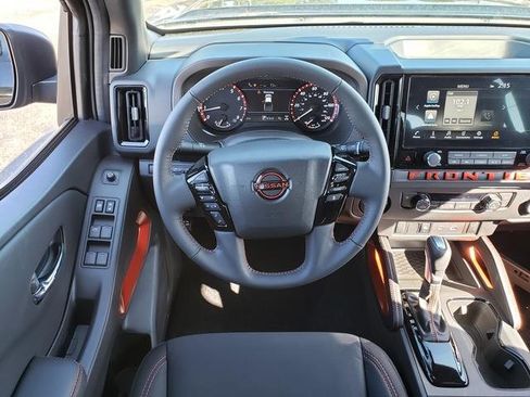 New 2025 Nissan Frontier PRO-4X image 17