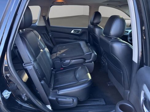 Used 2019 Nissan Pathfinder Platinum FWD image 20