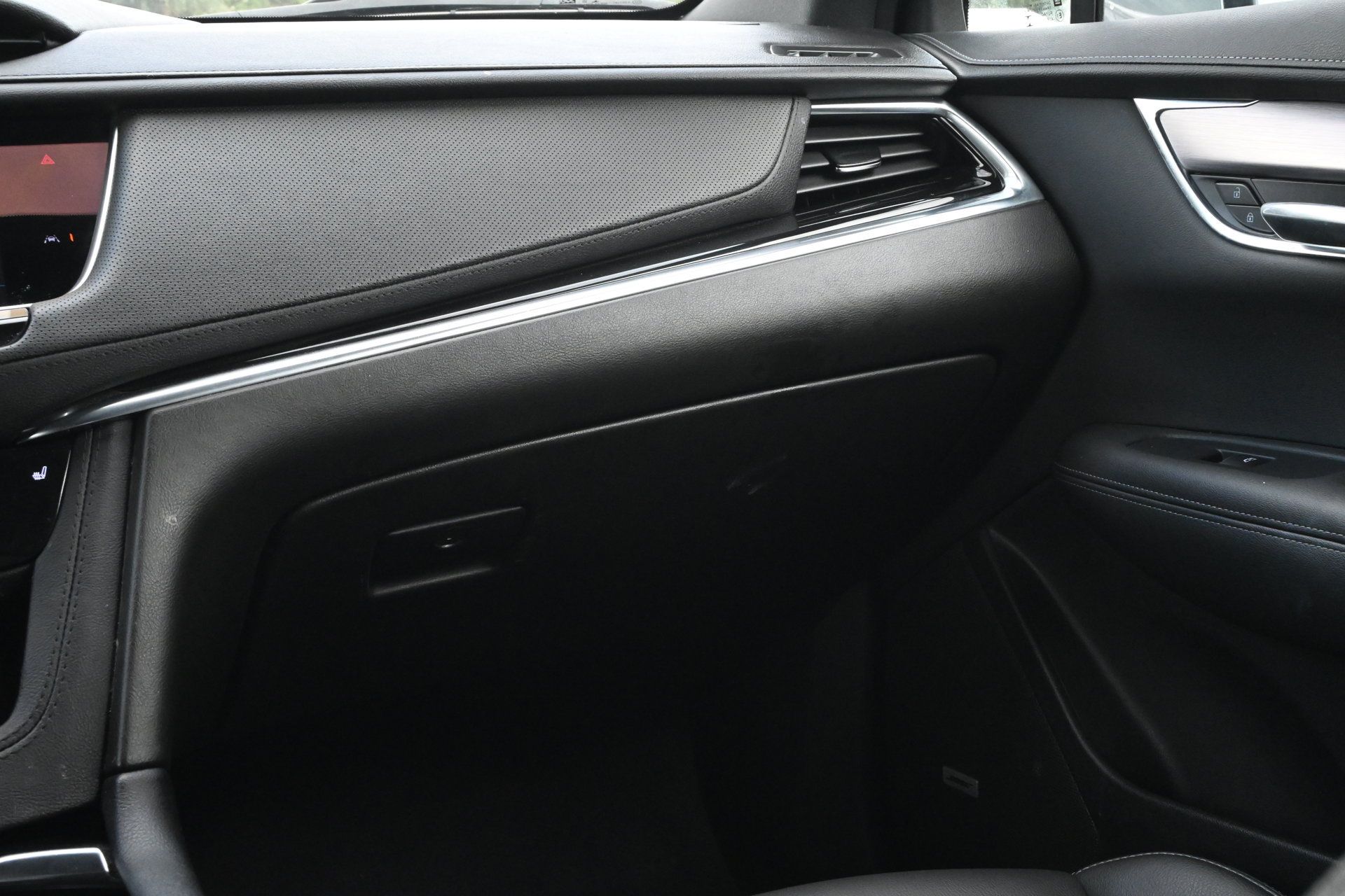 Used 2023 Cadillac XT6 Luxury FWD image 9