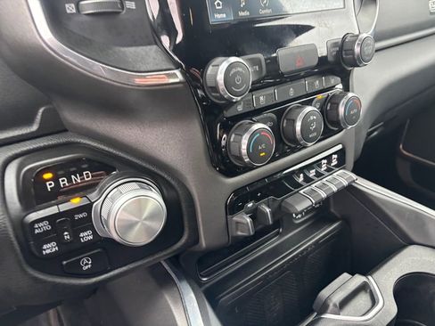 Used 2022 RAM 1500 Laramie AWD/4WD image 20