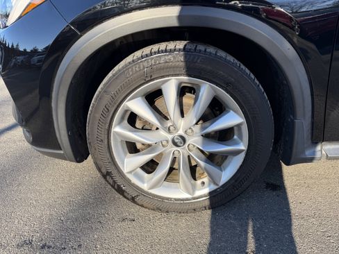 Used 2019 INFINITI QX50 Essential w/ Premium Audio Package image 8