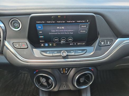 Used 2020 Chevrolet Blazer LT FWD image 17