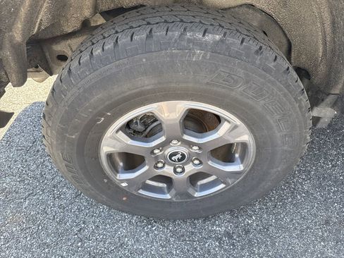 Used 2025 Ford Bronco Big Bend image 16